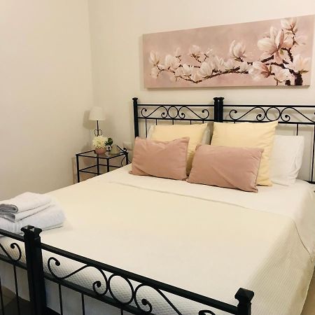 Camera Privata “Un Nido A Castello” Hotel Cagliari Bagian luar foto